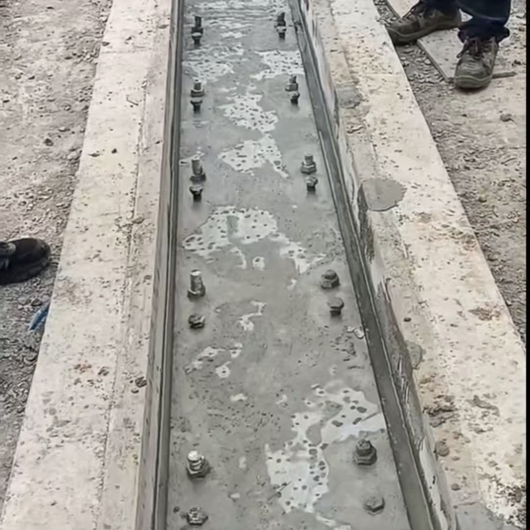 文圣港口码头起重机龙门吊重型机械设备稳固用早强快凝轨道胶泥